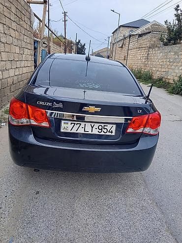 24 maşın: Chevrolet Cruze: 1.4 l | 2015 il 260000 km Sedan — 6