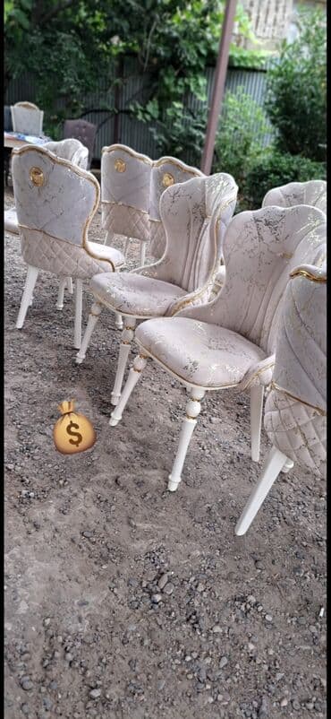 Oturacaq rəng seçimi var