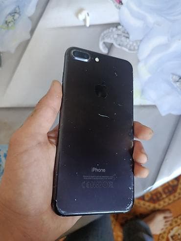 iphone 5d: IPhone 7 Plus, 32 GB, Qara, Barmaq izi — 1