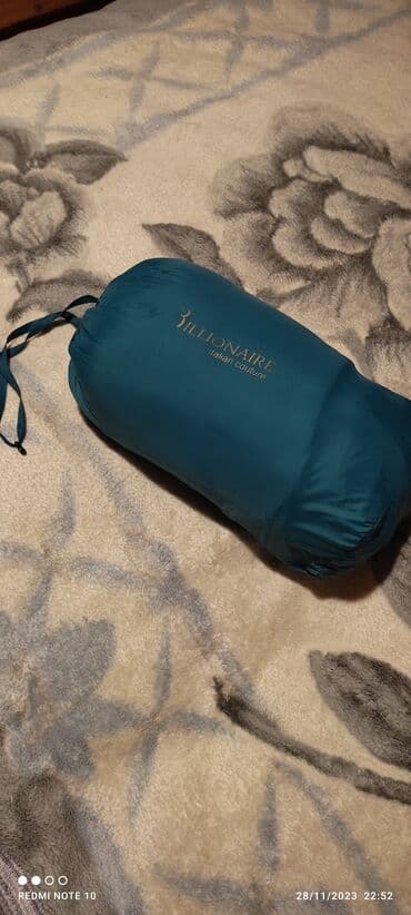 Toy paltarları və aksesuarları: Italian istehsali firma dükkandan alinib — 2