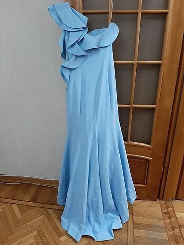 Ziyafət donu, Maksi, M