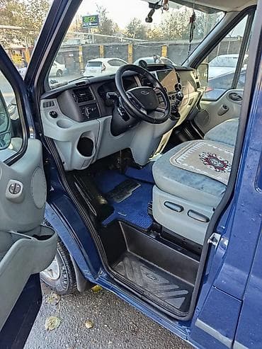Ford Transit, 2010 г., мотор 2.4 л, Фургон, Б/у — 8