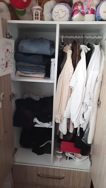 acilan carpayi: İşlənmiş, 2 qapılı, Güzgülü, Bej, Taxta, Açılan, Düz dolab — 4