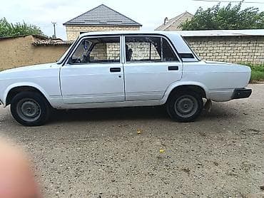 vaz 2107 starter: VAZ 2107 sedan – klassik dizaynlı, ağ rəngdə. Texniki xüsusiyyətlər — 4