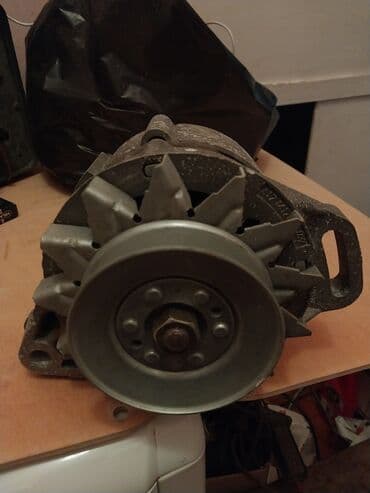 generator: Məhsul: Avtomobil generatoru (alternator) Təsvir: - Kəmərlə hərəkətə — 1