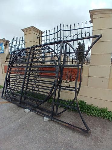 Dəmir darvaza çərçivəsi və dekorativ barmaqlıq dəsti yeke maṣinda lalafo.az -da Dəmir darvaza çərçivəsi və dekorativ barmaqlıq dəsti yeke maṣinda