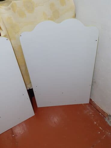 işlənmiş uşaq beşikləri: Oğlan üçün, İşlənmiş, Dördbucaq, Beşik, Dəstsiz, Matrassız, Yellənmə mexanizmsiz — 20