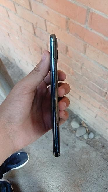 IPhone 11 Pro Max, Matte Midnight Green — 2