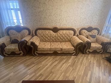 mebel mağazaları: Klassik üslubda 3 parçalı qonaq otağı dəsti - Tərkib: 1 ədəd — 1
