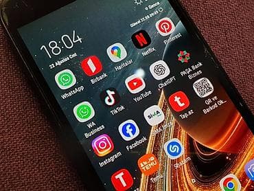 samsung e200: Samsung Galaxy J2 Pro 2018, 16 GB, rəng - Qara, Zəmanət, Düyməli, Sensor — 1