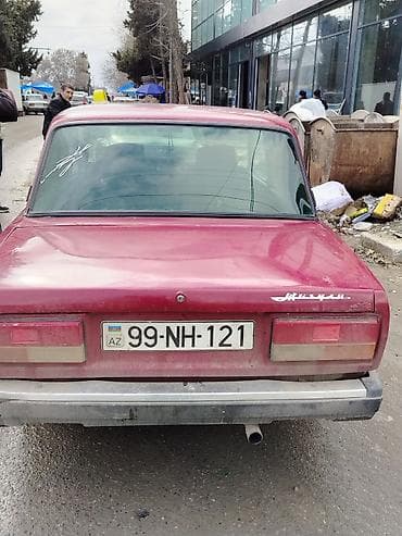 oka tap.az: VAZ 2107 sedan, tünd qırmızı rəng. Klassik kuzov, 4 qapı, arxa — 1