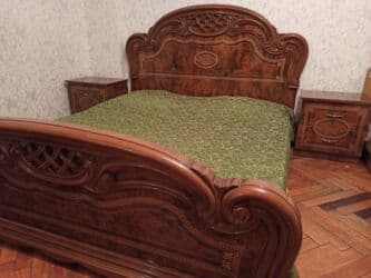 Pufiklər: İkinəfərlik çarpayı, 2 tumba, İtaliya, İşlənmiş — 5