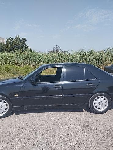 Mercedes-Benz C 180: 1.8 l | 1999 il Sedan — 8