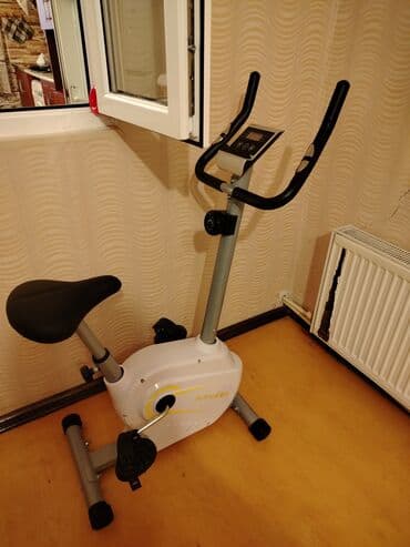 Maskalar, eynəklər: Stasionar velotrenajor – FITNESS - Kompakt və səssiz maqnitli sistem — 1