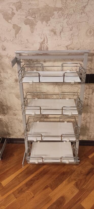 mətbəx rəfi: Mətbəx üçün mebelə qurulan polkalar. Dərinlik 55 hündürlük 105 qapaq — 12