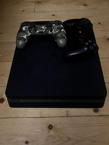macbook pro 2017 i5: PlayStation 4 Slim konsolu + 2 ədəd DualShock 4 gamepad Playstation 4 — 1