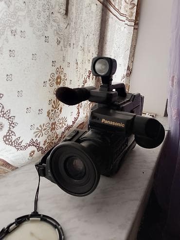12 pro maxs: Panasonic VHS Video Kamera – M3000 - Model: Panasonic M3000 (VHS — 1