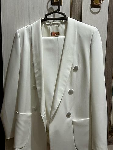 Svitşotlar: Kostyum dəsti 1 dəfə geyinilib 50 manata alınıb 20 ye satılır 36 — 3