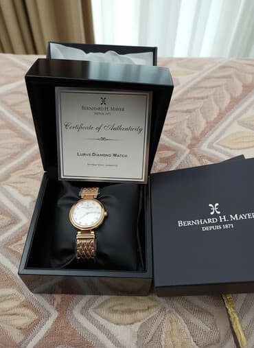 qadın bomberləri: Yeni, Qol saatı, Bernhard Mayer, rəng - Qızılı — 1