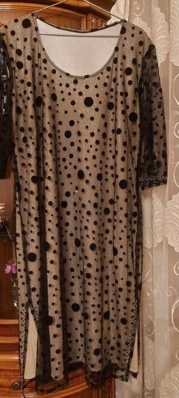 Jiletlər: Qadın geyimi – şıq paltar - Model: rahat kəsimli, dizdən uzun, yumru — 1