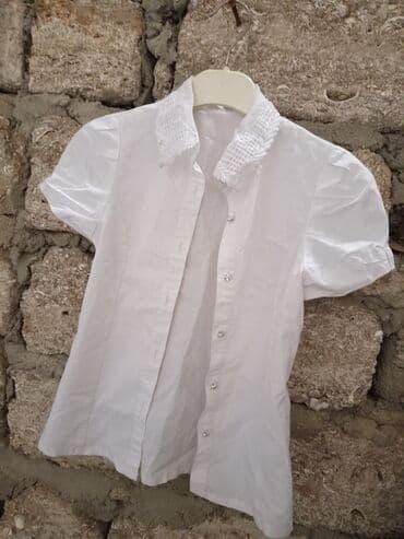 детская рубашка под запонки: Geyimlərin hər biri 50 qəpikdi. Uşaq və yeniyetmələr üçün geyimlər — 18