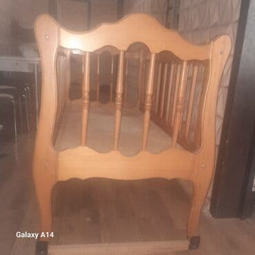 Oğlan və qız üçün, Dördbucaq, Beşik, Dəst ilə, Matrassız, Yellənmə mexanizmsiz