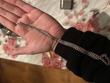 herif sepler: Gümüş rəngli metal boyunbağı zəncir - Klassik yastı/“curb” tipli — 1