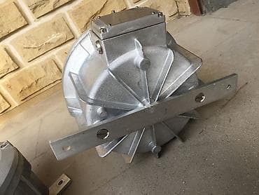 Su nəqliyyatı: Gəmi projektorlari, ikiside tezedir,qiymet 1-i ucun qeyd olunub - 300 — 5