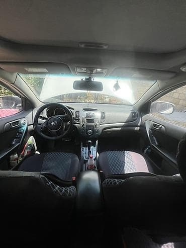 evakuator satisi: Kia Forte: 1.6 l | 2010 il Sedan — 10