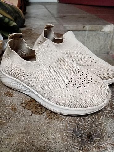 mexmer parca: Təsvir: - Rəng: bej - Model: slip-on, bağsız - Material: trikotaj/mesh — 1