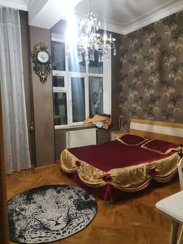 квартиры на ази асланова: Ag səhərdə 7 mertebeli binanın 4-ci mərtəbəsində yerləşən ümumi sahəsi — 10