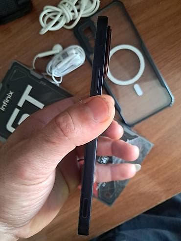 6300 telefon: Infinix GT 20 Pro, 256 GB, rəng - Qara, Sənədlərlə — 8