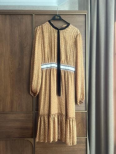 Şəxsi əşyalar: 100 манат. Одето один раз — 1