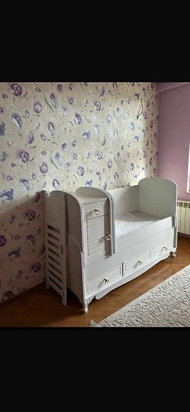 Oğlan və qız üçün, Dördbucaq, Beşik, Dəstsiz, Matras ilə, Yellənmə mexanizmsiz