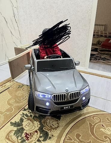 Uşaq üçün elektrik maşınları: Uşaq elektrik maşını – gümüşü rəng, BMW dizaynlı (nömrə: BM 5) — 1
