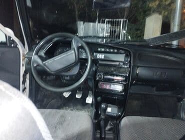 Скупка авто: Avtomobil: Sedan/küçük sınıf (sol sükanlı) Rəng: Ağ eksteryer, qara — 2