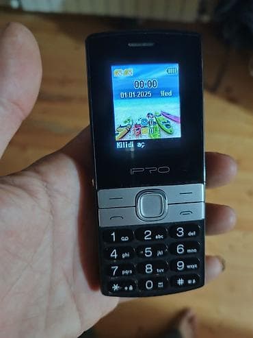 radio kaset: IPRO düyməli mobil telefon Xüsusiyyətlər: - İki SIM dəstəyi (ekranda — 3