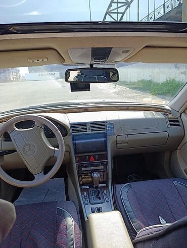 bmw e36 kuza: Mercedes-Benz C-Class: 2.3 l | 1998 il Sedan — 8