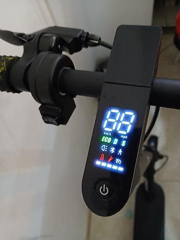 iş forma: Elektirik Sukuter Satilir tecili qiymet sondu sag sol işiglari var — 5