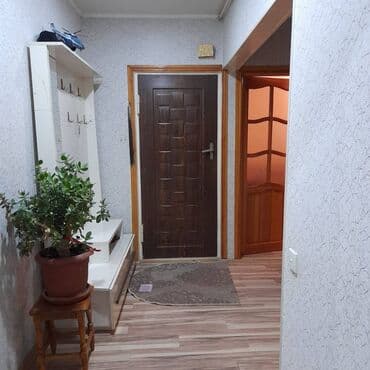 sibrizdə evlərin qiyməti: Bakı, 4 otaqlı, Köhnə tikili, m. Xalqlar Dostluğu, 105 kv. m — 13