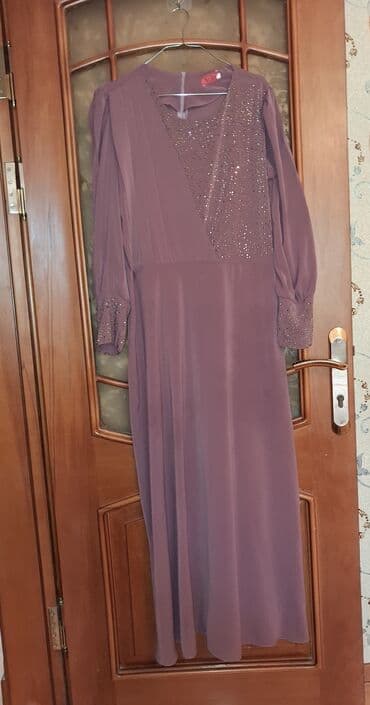 Свадебные платья и аксессуары: 40 azn.Ziyafet geyimi.Material ipek. Beden 50. Turkundu.1 defe — 1