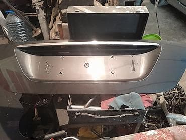 Panorama Mercedes 2003 modelin baqajın nömrə altısı