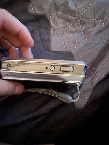 Videokameralar: Sony Cyber-shot DSC-S750 rəqəmsal fotoaparat - 7,2 MP təsvir çıxışı - — 2