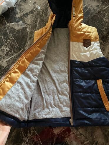 Столы для кормления: Dutı vetrofka 7/8 yas oğlan ucun 15 azn — 2