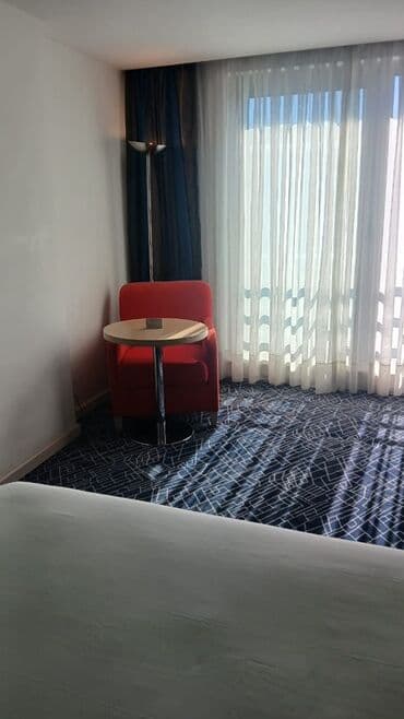 yığılan stol: Açılmayan, MDF, Yumru masa — 2