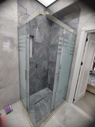 buz vedresi: Şüşə duş kabinası, hamam otaqları üçün nəzərdə tutulmuşdur. Duş — 1