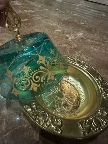 şirniyyat qablari: Tort və şiriniyyat qabı, rəng - Qızılı, Şüşə — 2