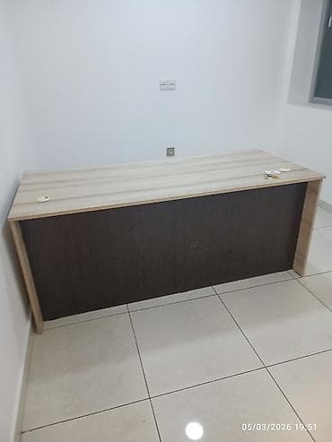 İşçi üçün, Dördbucaq masa