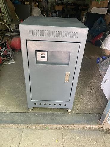 Metal korpuslu sənaye tipli elektrik təbzimləyicisi (stablizator) — 1