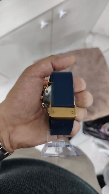 el fecr saat: Yeni, Qol saatı, Hublot, rəng - Qızılı — 7